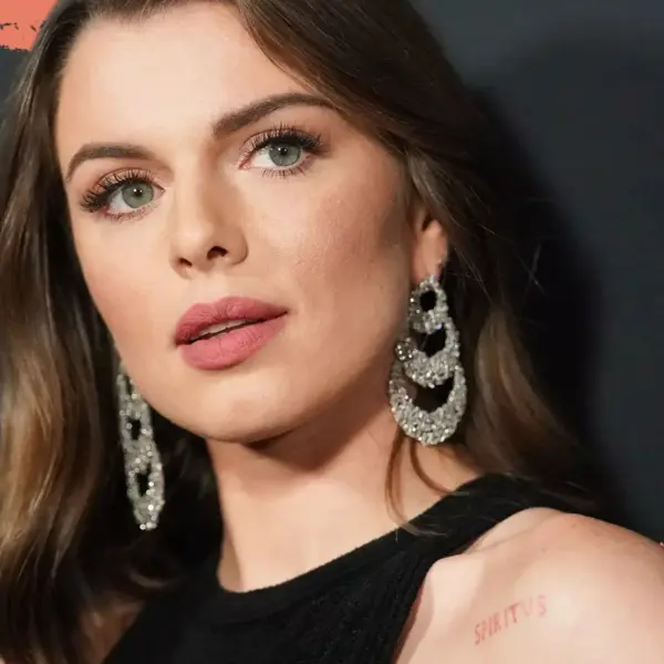 Julia Fox: A Look at the Rising Star in Fashion and Film