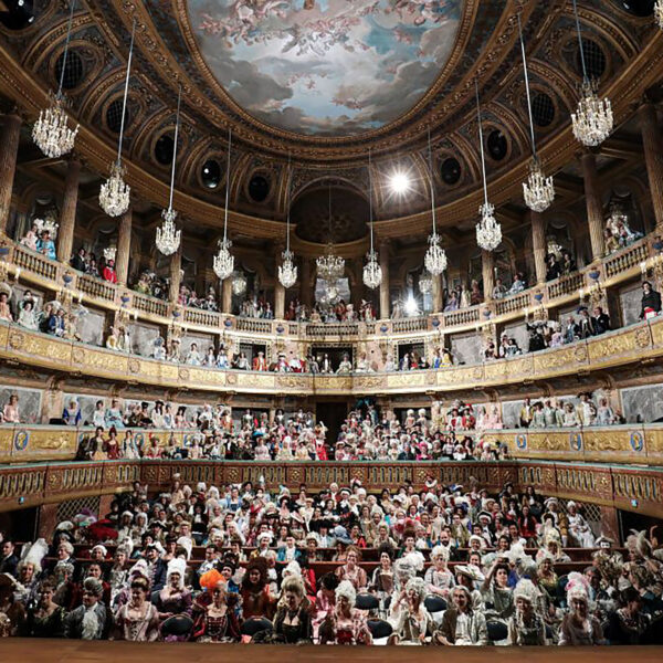 Exploring the Royal Opera House: A Cultural Jewel in London