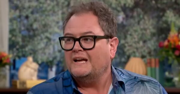 Celebrating Alan Carr: The Comedian Who Captivates Audiences