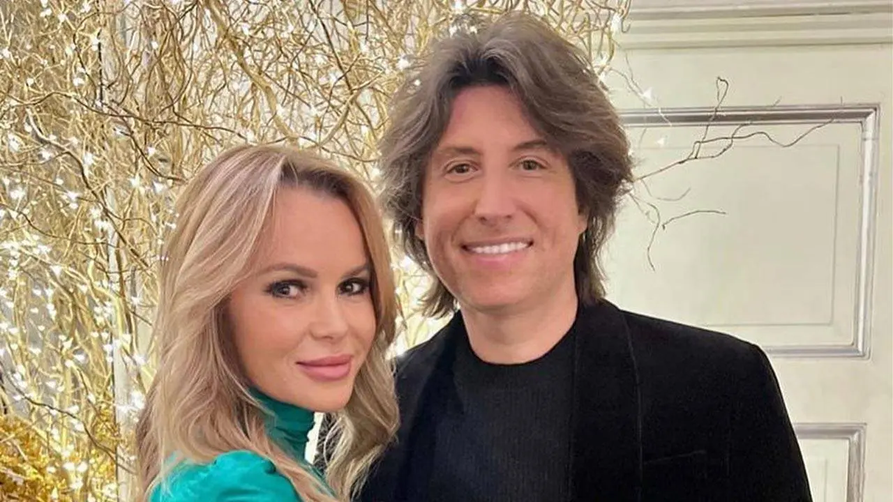The Story of Amanda Holden and Her Husband Chris Hughes