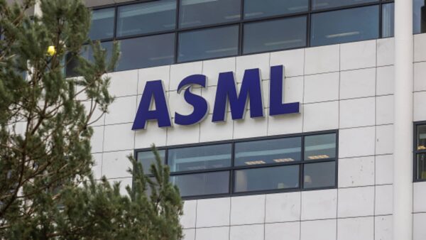 Current Trends in ASML Share Price