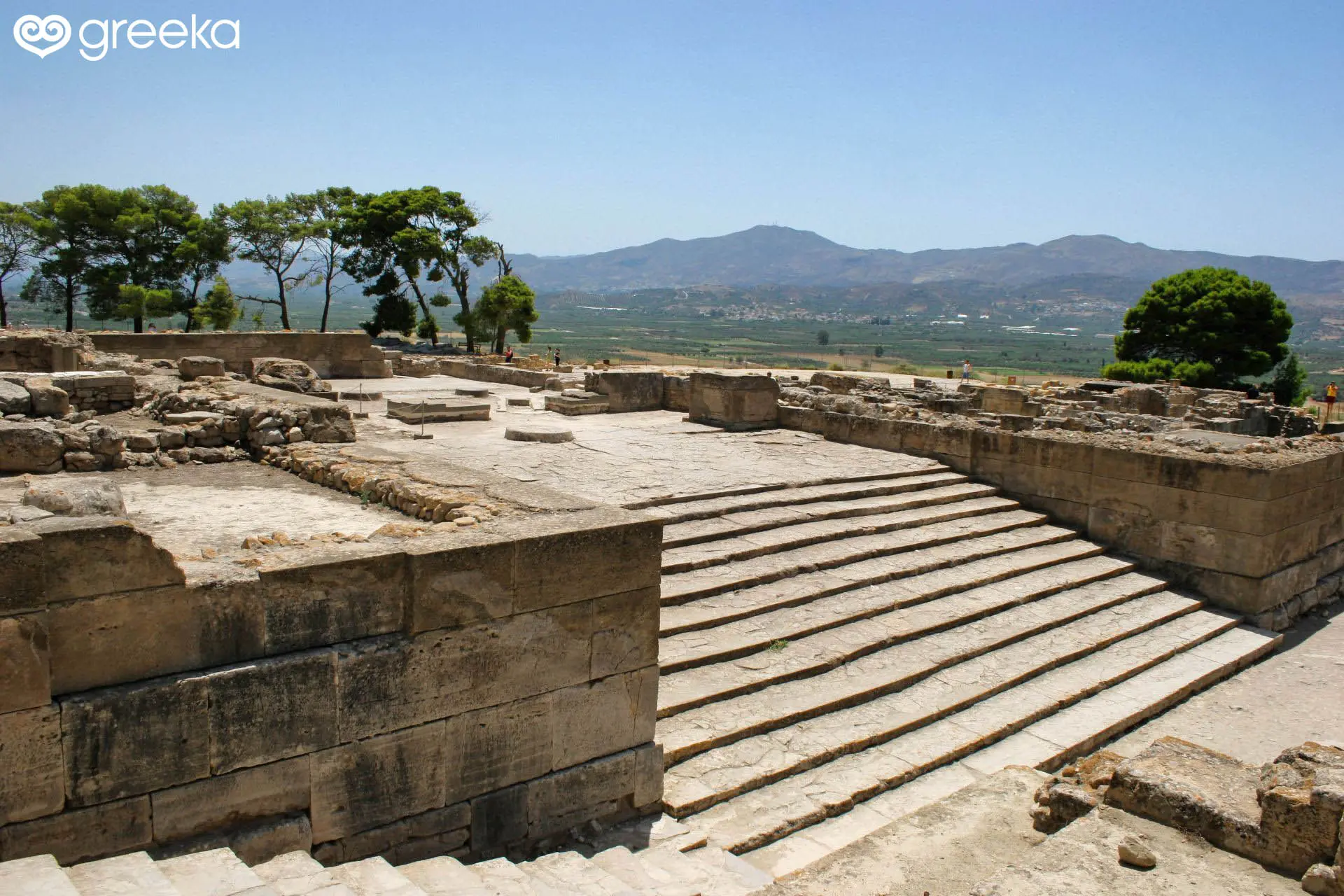 Discover the Enchanting Island of Crete