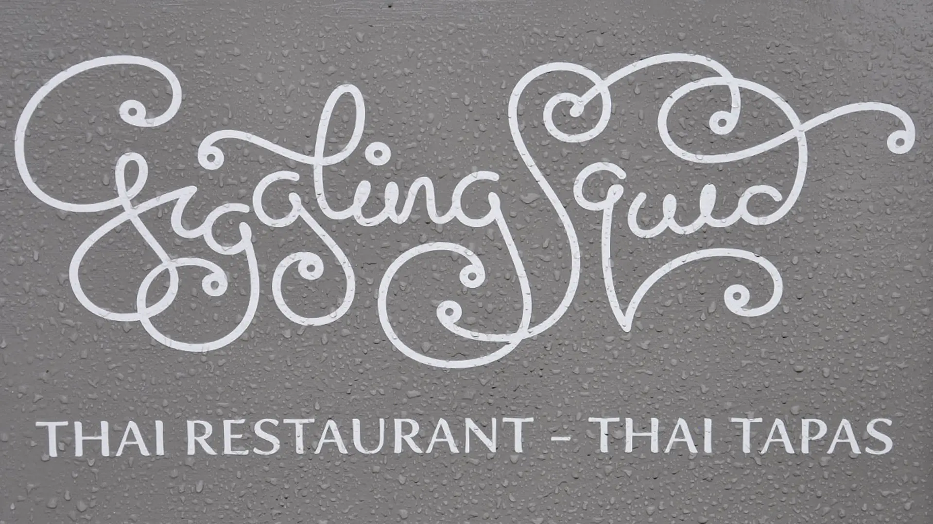 Exploring Giggling Squid: A Taste of Thailand