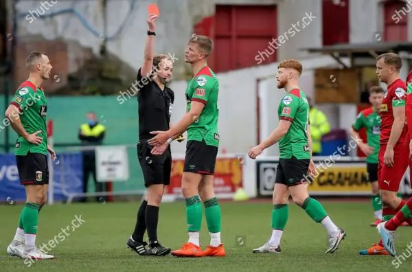 Glentoran F.C. vs Cliftonville: The Belfast Derby