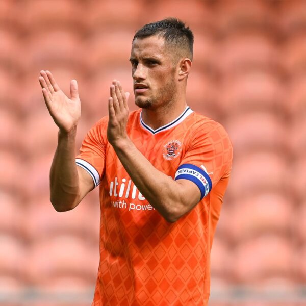 The Rise of Jerry Yates in the Football Scene