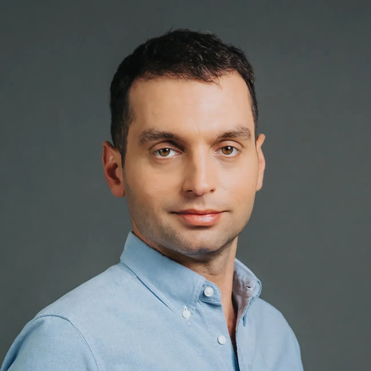 The Impact of Konstantin Kisin in Comedy and Commentary