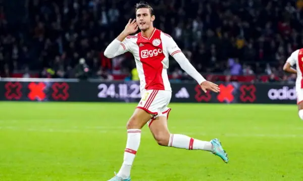 Lorenzo Lucca: A New Talent in the World of Football