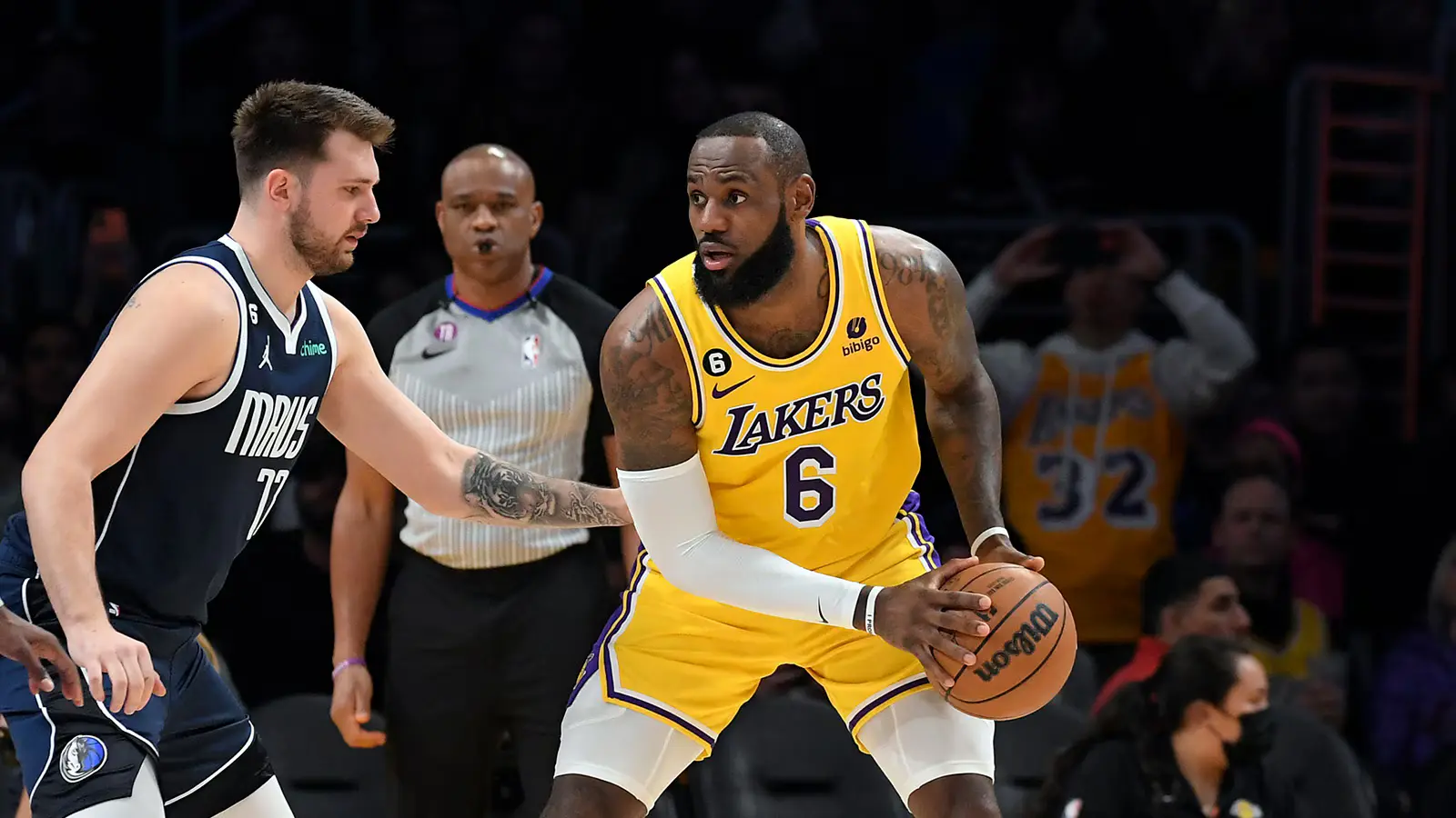 Mavericks vs Lakers: A Rivalry in 2023