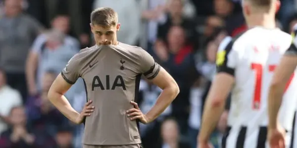 The Rise of Micky van de Ven in Modern Football