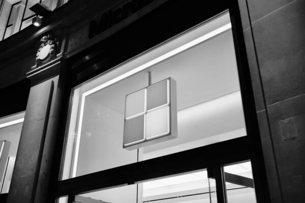 Analysis of Microsoft Stock: Current Trends and Insights