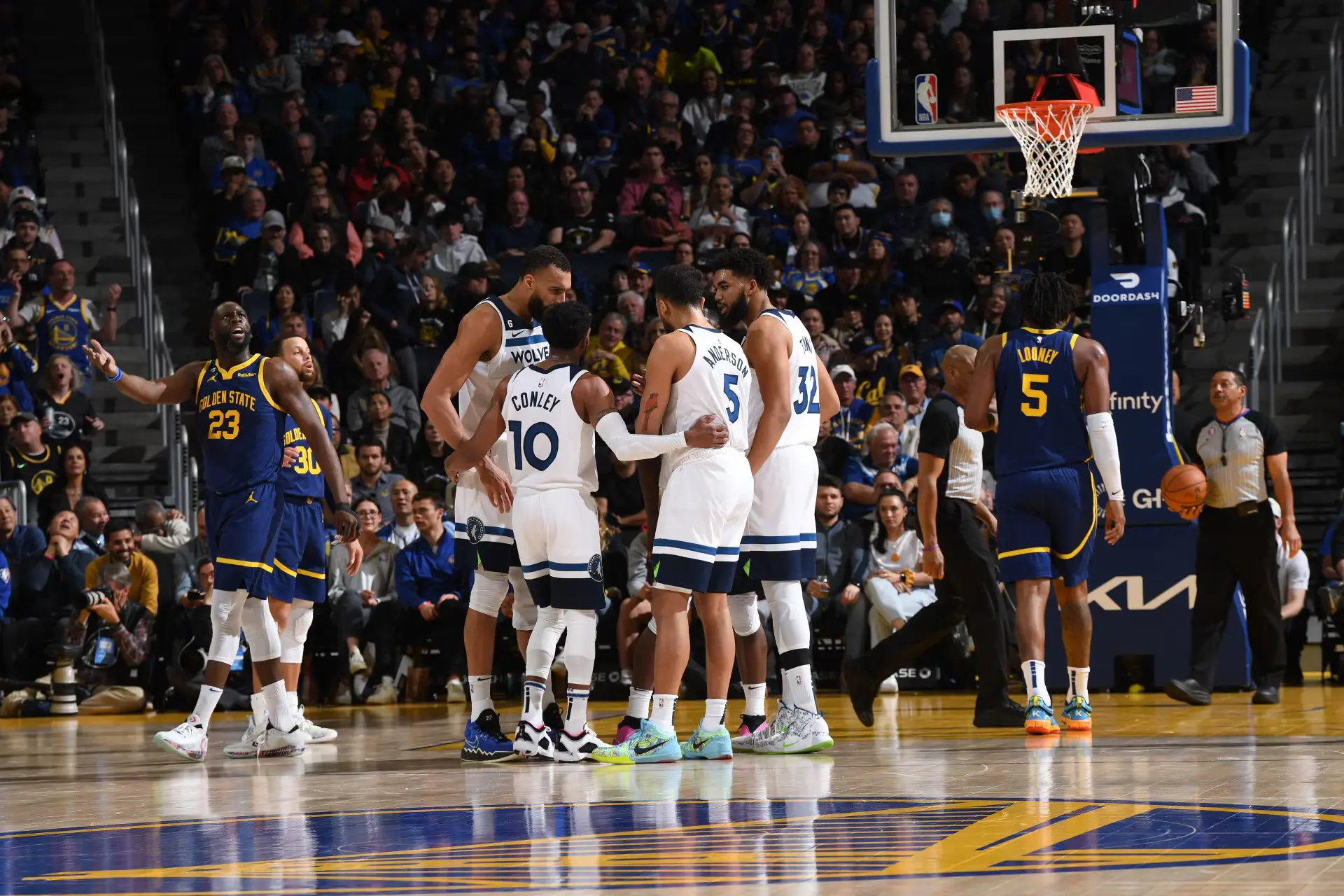 Timberwolves vs Warriors: An In-Depth Look at the Rivalry