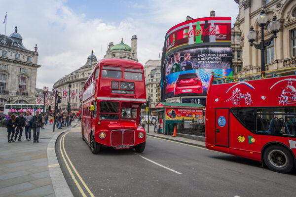 Current Trends and Analysis of BAE Share Price