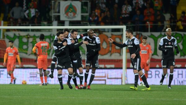 Beşiktaş vs Alanyaspor: A Clash of Turkish Football Titans