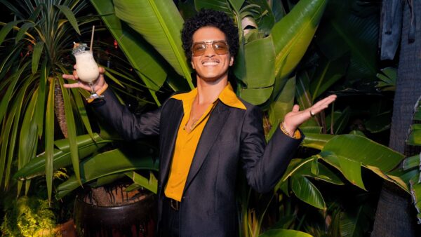 The Rise and Impact of Bruno Mars in the Music Industry