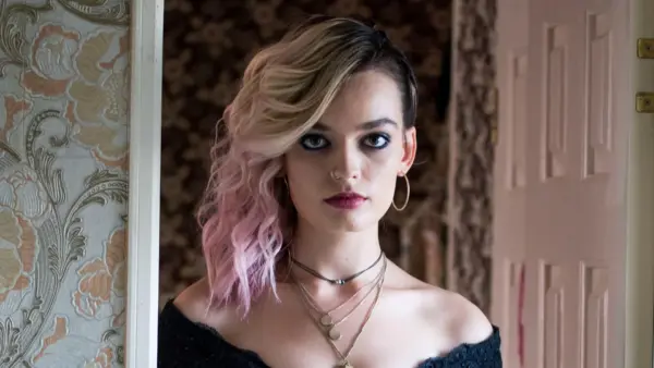 Emma Mackey: A Glimpse into the Life of a Rising Star