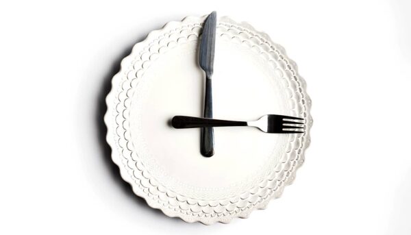 Intermittent Fasting: A Comprehensive Weight Loss Review