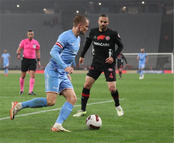 Karagümrük Faces Antalyaspor in Thrilling Encounter