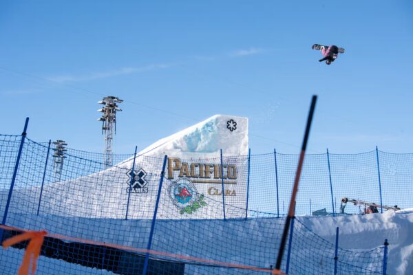 Laurie Blouin: A Trailblazer in Women’s Snowboarding
