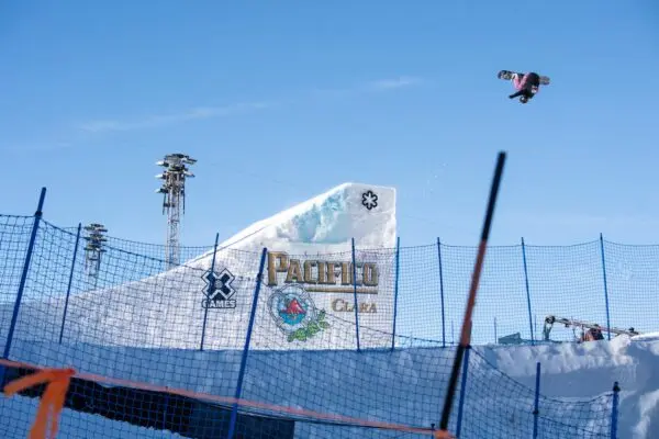 Laurie Blouin: A Trailblazer in Women’s Snowboarding