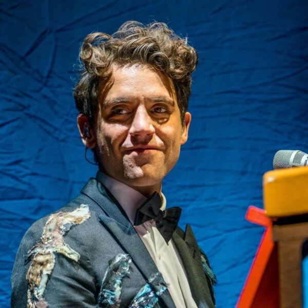 Exploring the Rise of Mika in the Music Scene