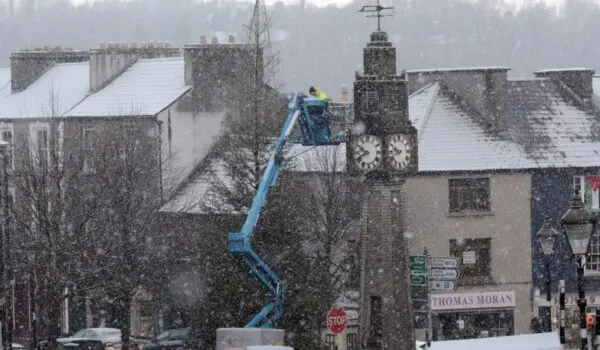 Understanding the Moderate Snow Ice Warning Across the UK