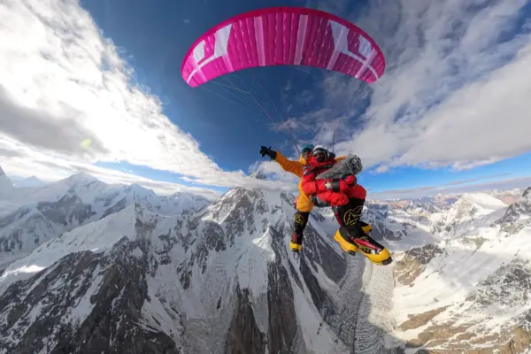 Rell Harwood: A Rising Star in the Music Scene