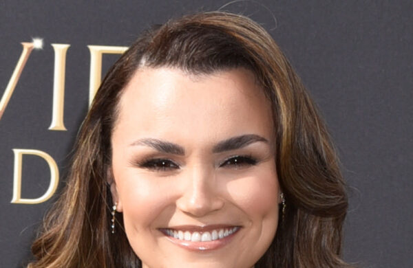 Samantha Barks Steals the Show on The Masked Singer
