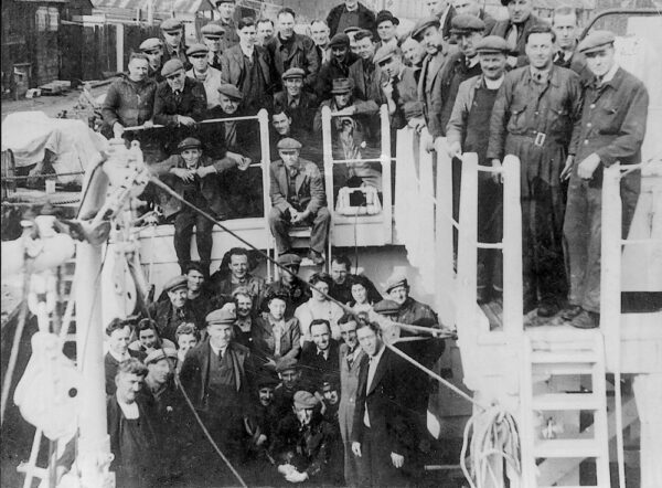 Exploring Totnes: Heritage and Culture in Devon