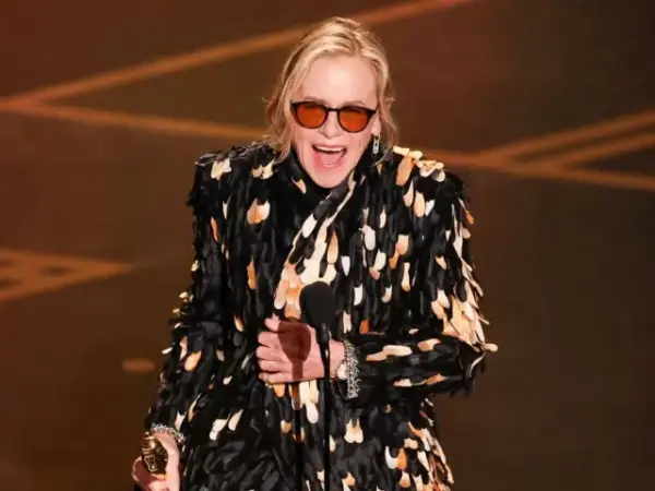 Amy Madigan Wins Academy Award for Best Supporting Actress