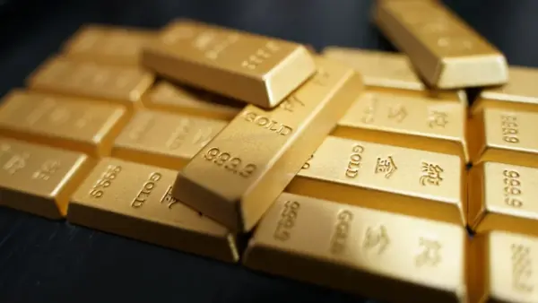 Gold Prices Reach $4,492 per Ounce Amid Market Volatility
