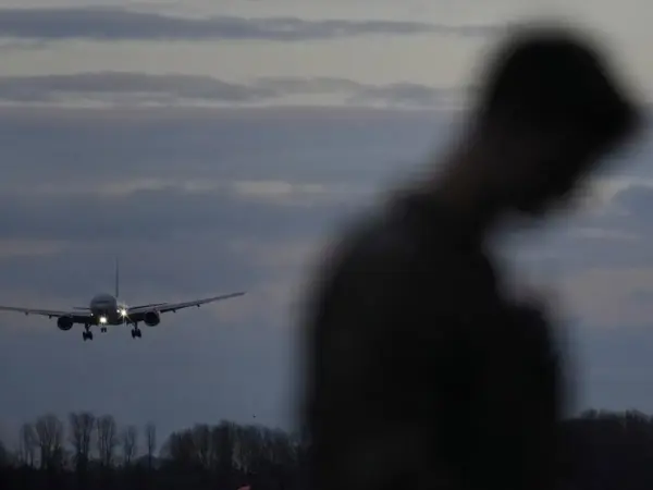 Kc 135 plane crash in western Iraq