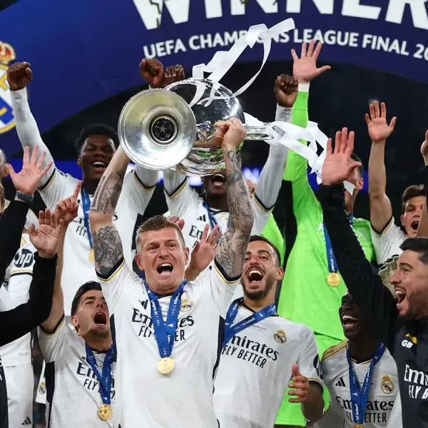 Real Madrid Leads Against Manchester City in Champions League Clash