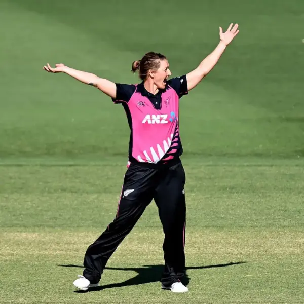 Sophie Devine Shines for Gujarat Giants in WPL 2026