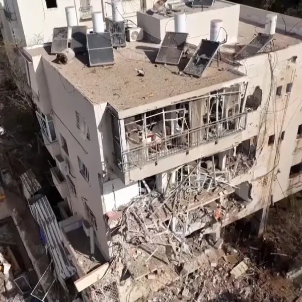 Tel aviv: Iranian Missile Attack in  Causes Damage