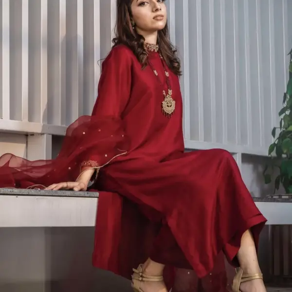 Annural Khalid Ties the Knot in a Simple Ceremony