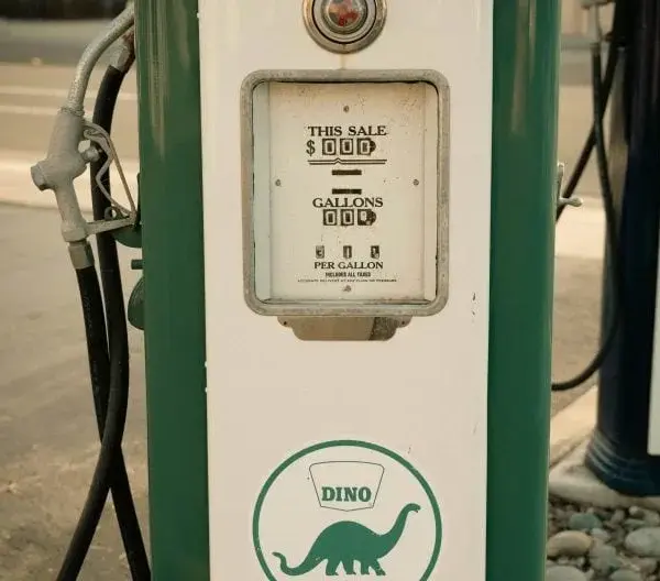 International Oil Prices Surge Amid Geopolitical Tensions