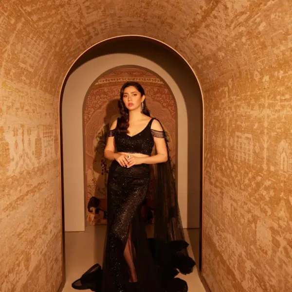 Mahira Khan’s Impact in Aag Lagay Basti Mein