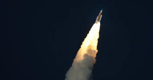 Outlook: Microsoft  Issues During Artemis II Mission