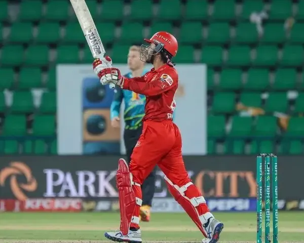 Shadab Khan Leads Islamabad United to Victory Over Rawalpindiz