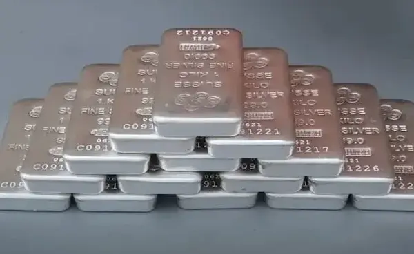 Silver Prices Surge Amid Customs Scandal in Pakistan