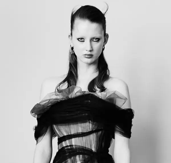 Steve Smith: A Designer Who Transforms Illustrations into Fashion