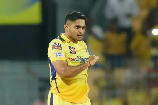 Tushar Deshpande Shines in IPL 2026 Match at Rajiv Gandhi International Stadium