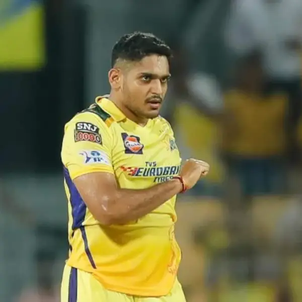 Tushar Deshpande Shines in IPL 2026 Match at Rajiv Gandhi International Stadium