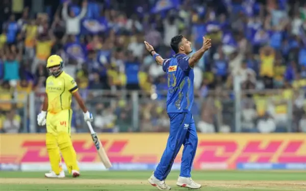 Live cricket match today