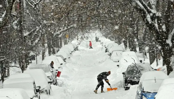 Snow storm warning