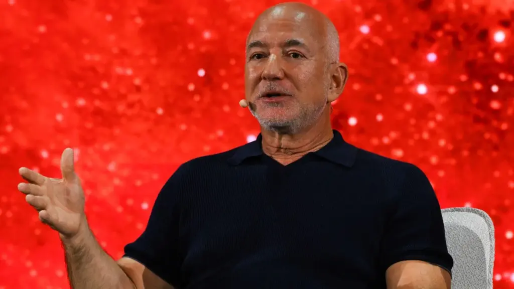 Liverpool: Jeff Bezos approached to join investment consortium